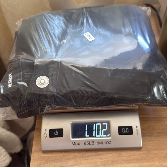 Hudson Crop Relaxed Straight star Studded Jeans - Picture 8 of 8